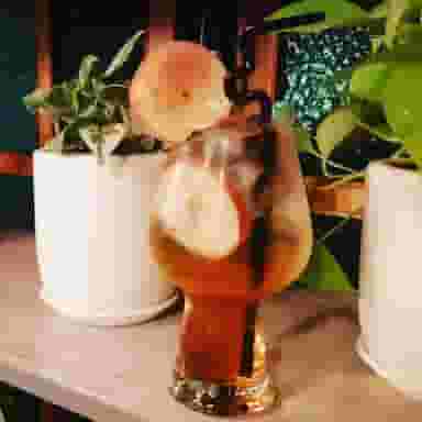 کافه کتاب فلسفه در انقلاب تهران