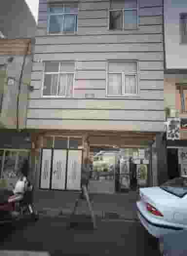 فروشگاه محصولات فرهنگی در ولیعصر شمالی تهران