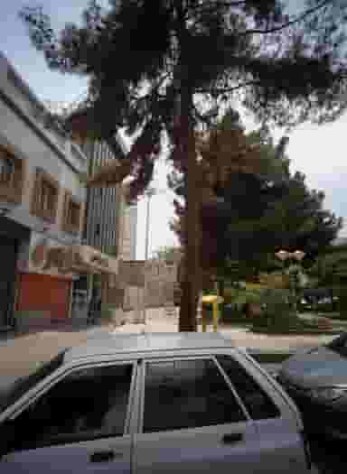 خانه کتاب وکیل در سناباد مشهد