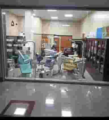 تجهیزات دندانپزشکی پیشرودنتال (بهشتی پور) در اسکندری 