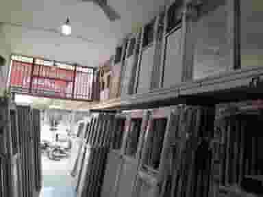 صنایع چوب وآلومنیوم برادران رمضانی میدان بار سبزوار