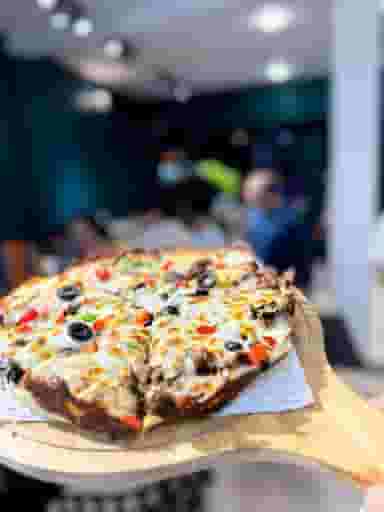 کافه فست فود رومانو در صادقی کرمان