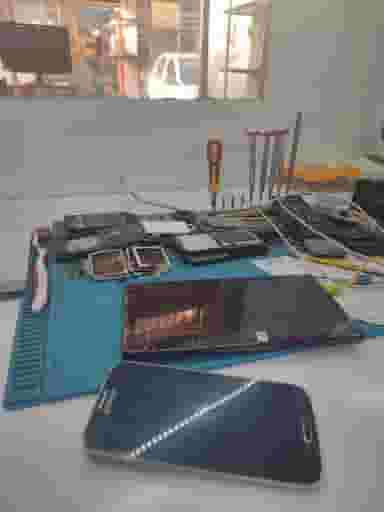 موبایل حامد در بازار خوی