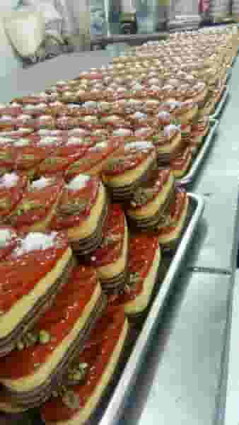 شیرینی کارامل در شهر بوکان