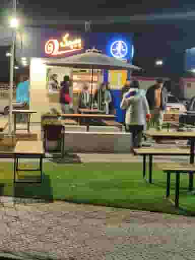 سوخاری و فلافل پیچک پیتزا رولی در جمهوری شاهین‌شهر