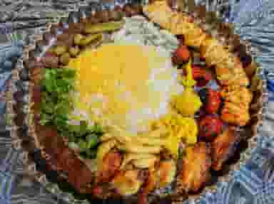 رستوران آپادانا در پاسداران ملایر