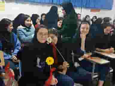 دبیرستان دوره اول فرهنگیان در مصطفی خمینی رفسنجان