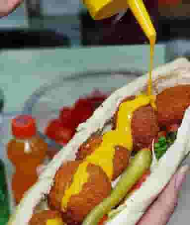 فست فود و فلافلی عمو اکبر در بیست متری موسوی مرودشت