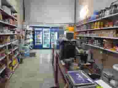 سوپرمارکت جوان در جانبازان شهرضا