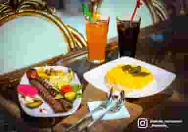 رستوران شکوفه در حکیم نصرالله شهرضا