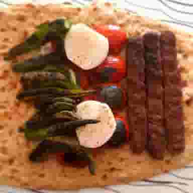 کبابسرای دارابی در شهر دورود