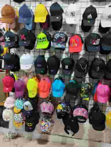 گالری شیک لن در پارک بازار لنگرود