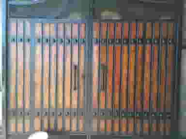 تولید دربهای حیاطی وتولید لولا وپخش ابزار حسنی وپسران در شهر کمال‌شهر