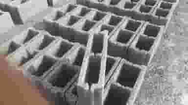 کارخانه بتن، بلوک زنی و تیرچه کرومیت آداک سازه گستر در شهر کمال‌شهر