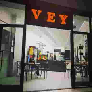 کافه وی در آزادگان یاسوج