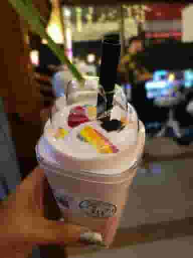 کافه رستوران ابر سفید در فاز ۴ اندیشه اندیشه