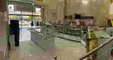 شیرینی سرا آقای کیک در مرند در مسجد قیام مرند