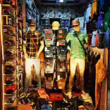 پوشاک مردانه مهدی در گاپله بروجرد