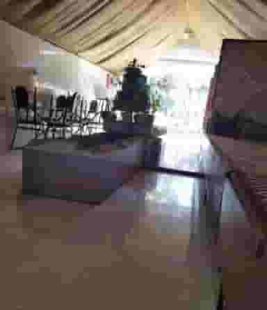 رستوران عباسی در قلعه گرم بروجرد