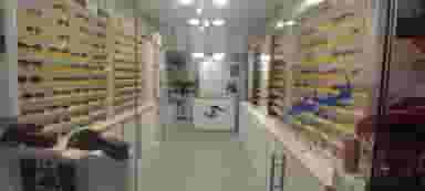 گالری عینک سی تیام در چهار جنار بروجرد