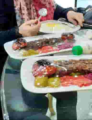 کبابی فدک در فاز ۲ پرند