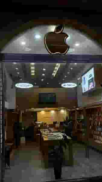 اپل استور آقا خانی در امام خمینی قائم شهر