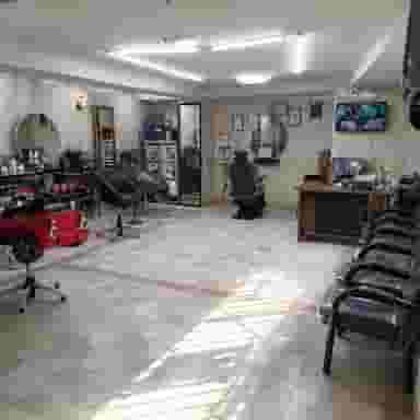 آموزشگاه پیرایش مردانه (هیوا) در نشاط قائم شهر