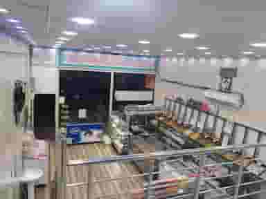 شیرینی و بستنی امیری در جولستان تویسرکان