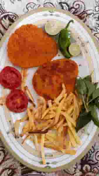 فست فود و فلافل سفیر در محمدتقی اقلید