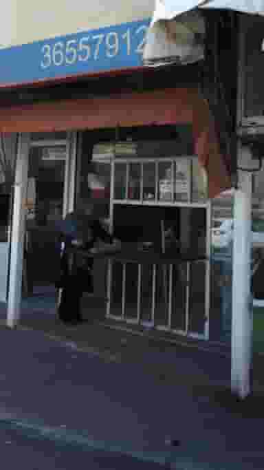 نانوایی سنگک در شهر فردیس