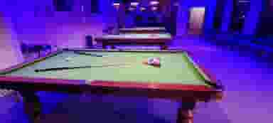 باشگاه بیلیارد لست شات در شهر فردیس