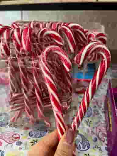 فروشگاه سوئیس چاکلت در کاشف لاهیجان