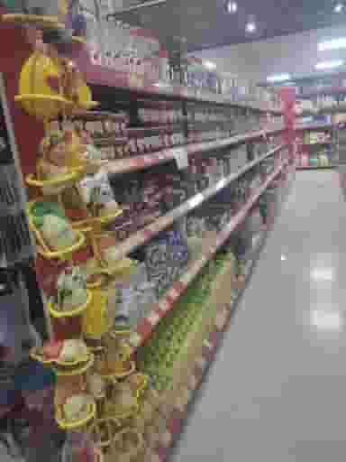 فروشگاه تخفیفی نوین مارکت در قدس کازرون