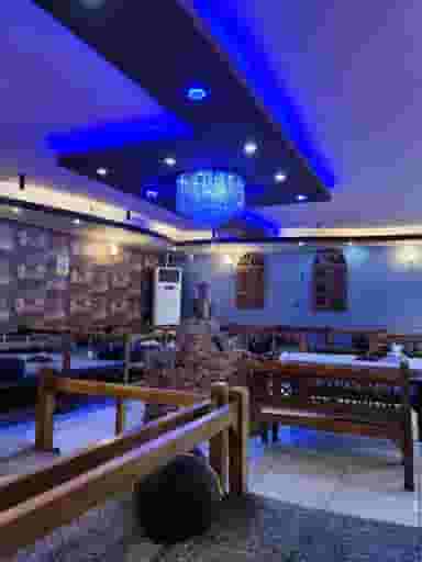 رستوران سنتی هفت خوان در باغ آسیایی کازرون