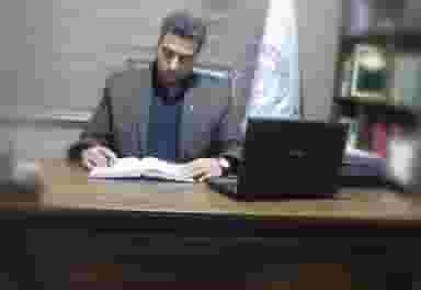 وکيل پايه يک دادگستري حسين فرحزادي