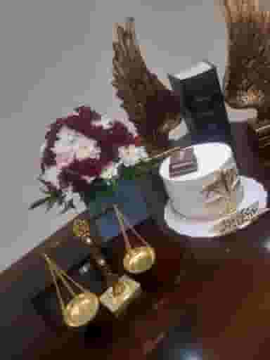 فیروزه عظیمی وکیل پایه یک دادگستری