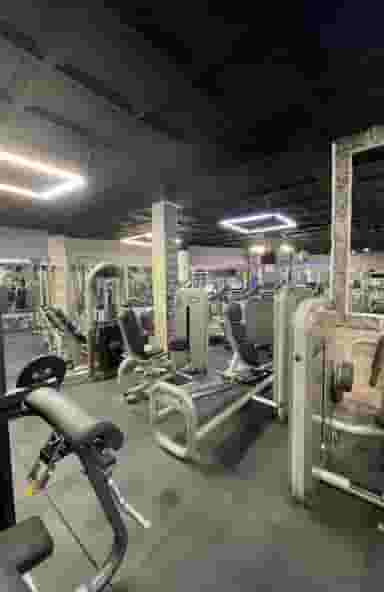 باشگاه بدنسازی وتناسب اندام بانوان سپید