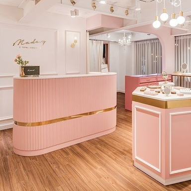 مدیر کلینیک های طراوت تن