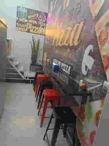 فست فود پیزافل در شهر اسلام‌شهر