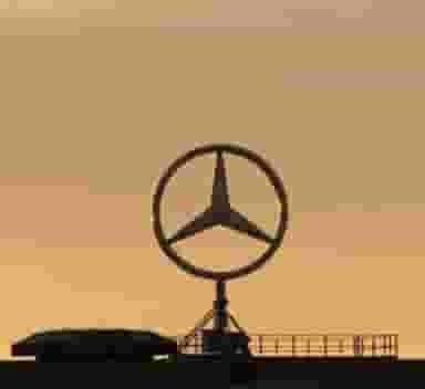 مرسدس بنز در زر افشان اسلام‌شهر