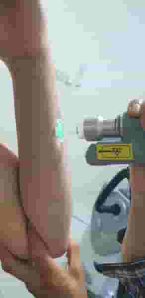 کلینیک تخصصی پوست مو لیزر دیبا در زر افشان اسلام‌شهر