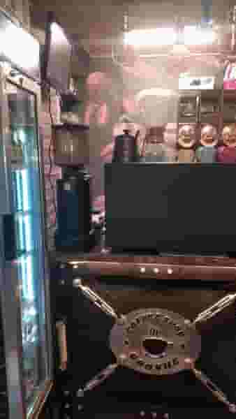 کافه گوشه 