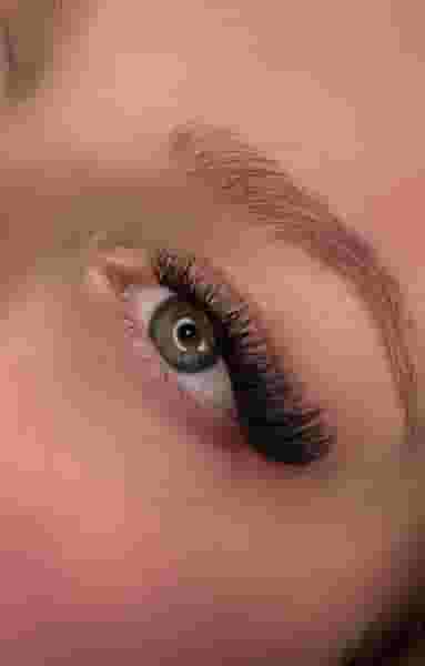 مرکز کاشت مژه سمیه یاری در شهر اسلام‌شهر