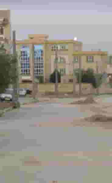 مدرسه نمونه دولتی الزهرا در آیت الله کاشانی اردبیل