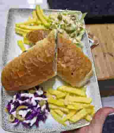 کافه و فست فود آذربایجان در آزادگان اردبیل