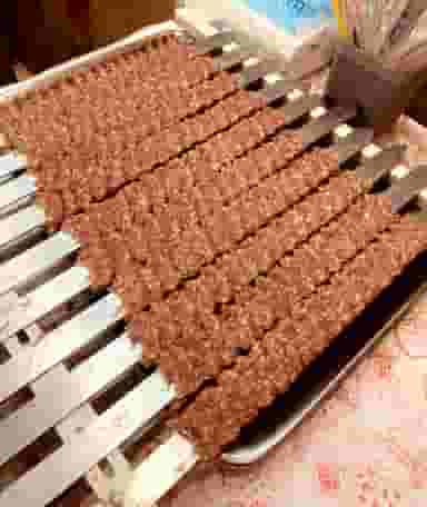 تهیه کباب علیرضا فدائیان در جانبازان آمل