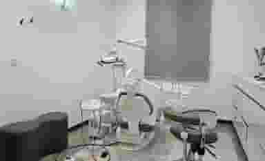 مطب دندانپزشکی دکتر فرشته حسینی قوام در فیروزه کرمان