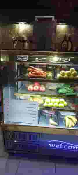 کافی شاپ دانیال در مطهری کرمان