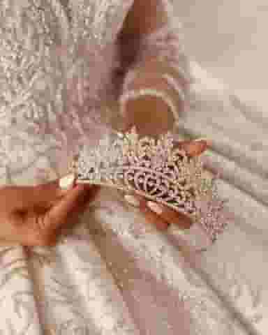 لباس عروس آرمی ماه در ناسار سمنان