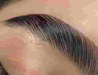 خدمات تخصصی لیفت و لمینت ابرو و مژه در پگاه بندرعباس